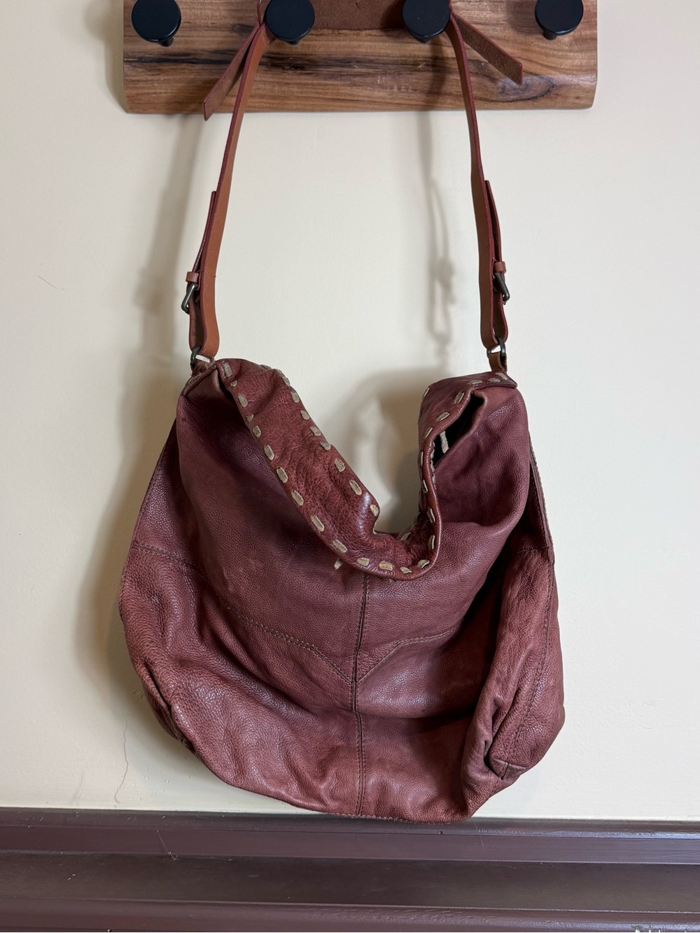 Holding Horses Distressed Leather Hobo Shoulder Bag - Brown